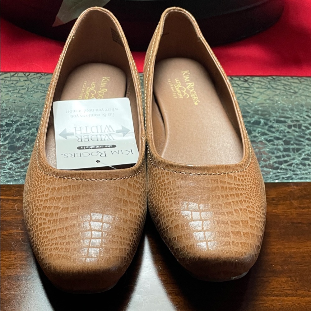 Kim Rogers Brown Women's Flats